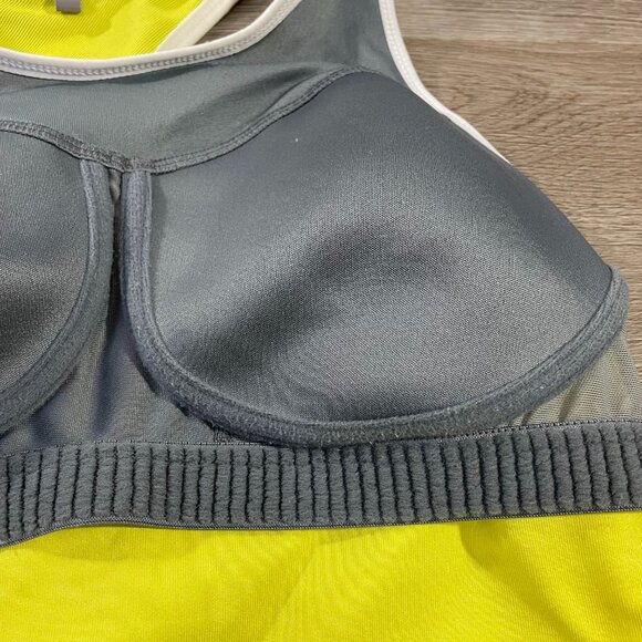 Nike Sports Top Size L - Picture 6 of 9